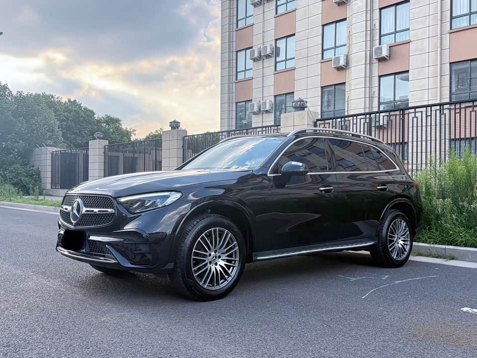 Mercedes-Benz GLC Mercedes-Benz GLC