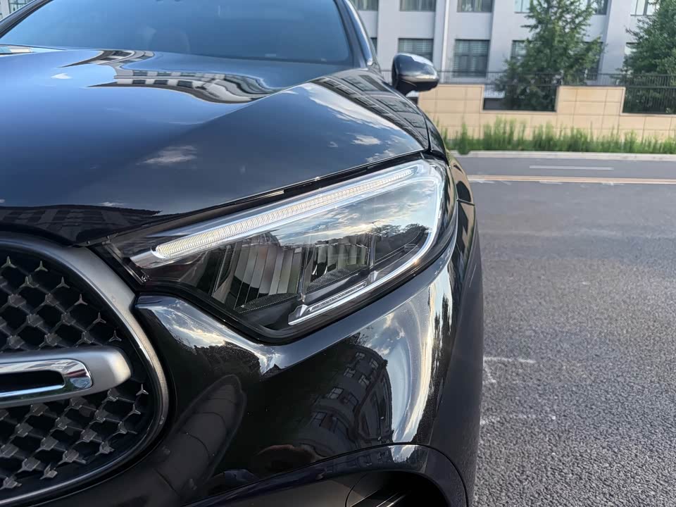 Mercedes-Benz GLC Mercedes-Benz GLC