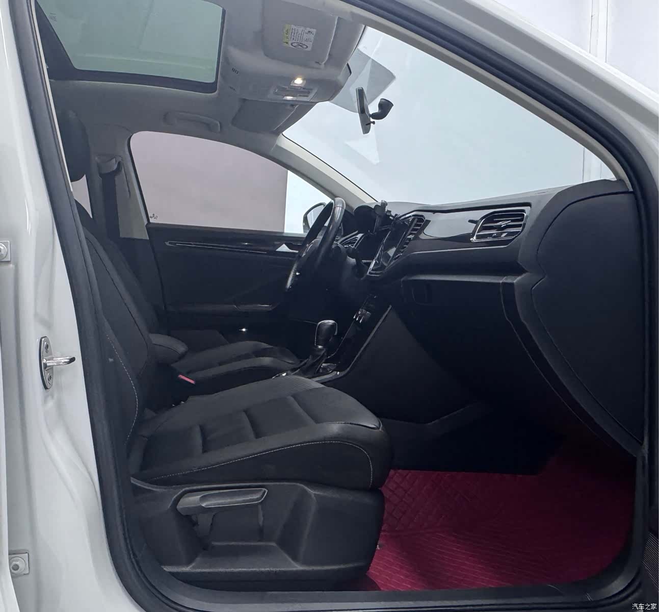 Volkswagen T-ROC, 2021 10