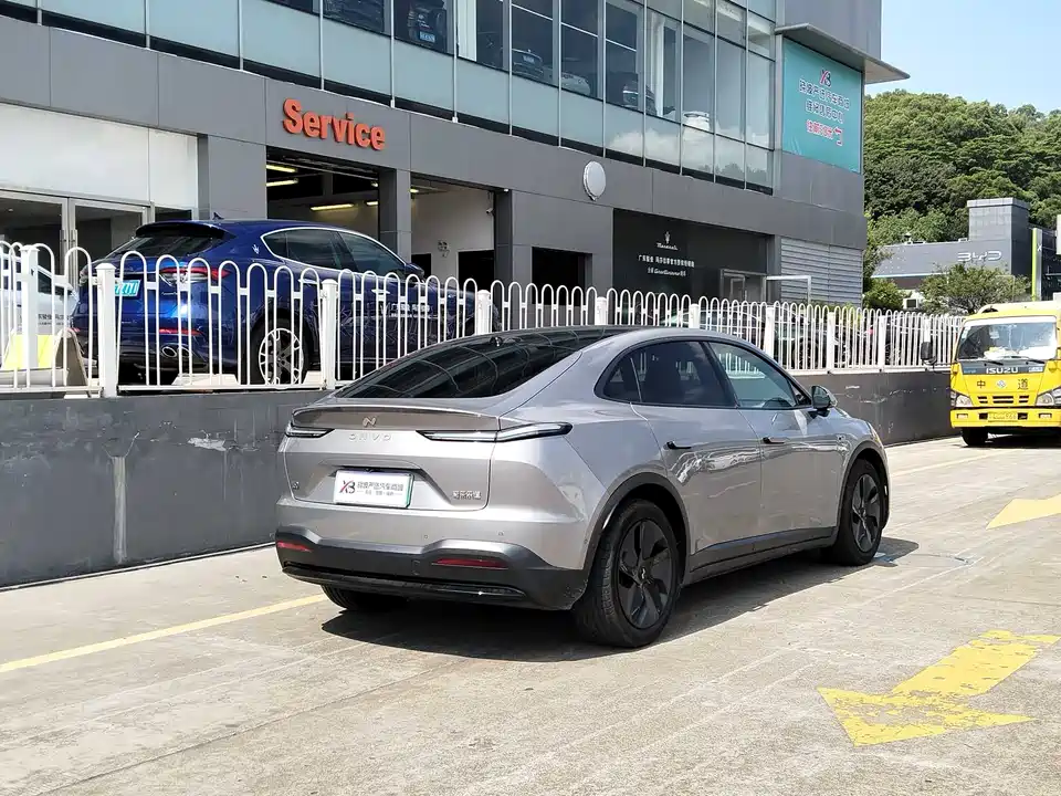 NIO L60 NIO L60