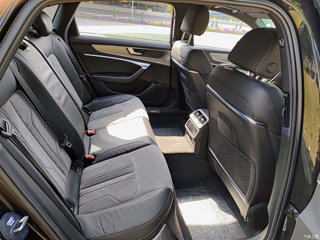 Audi A6L, 2021 10