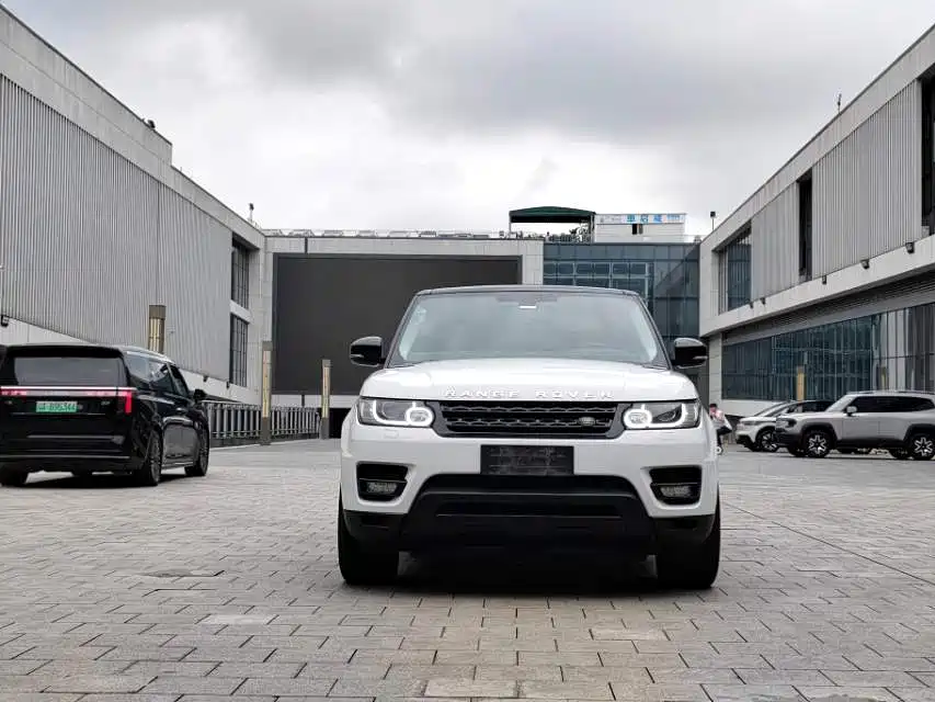 Land Rover Range Rover Sport Land Rover Range Rover Sport