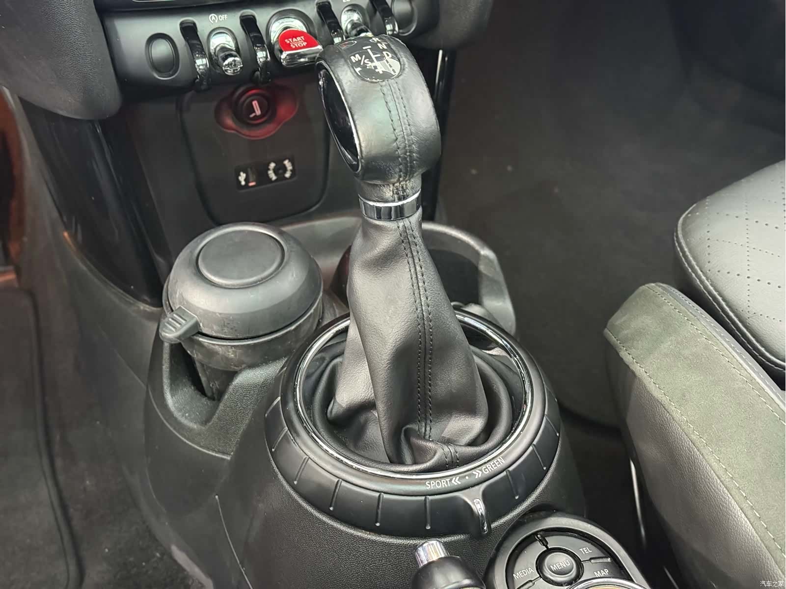 Mini Cooper, 2015 17