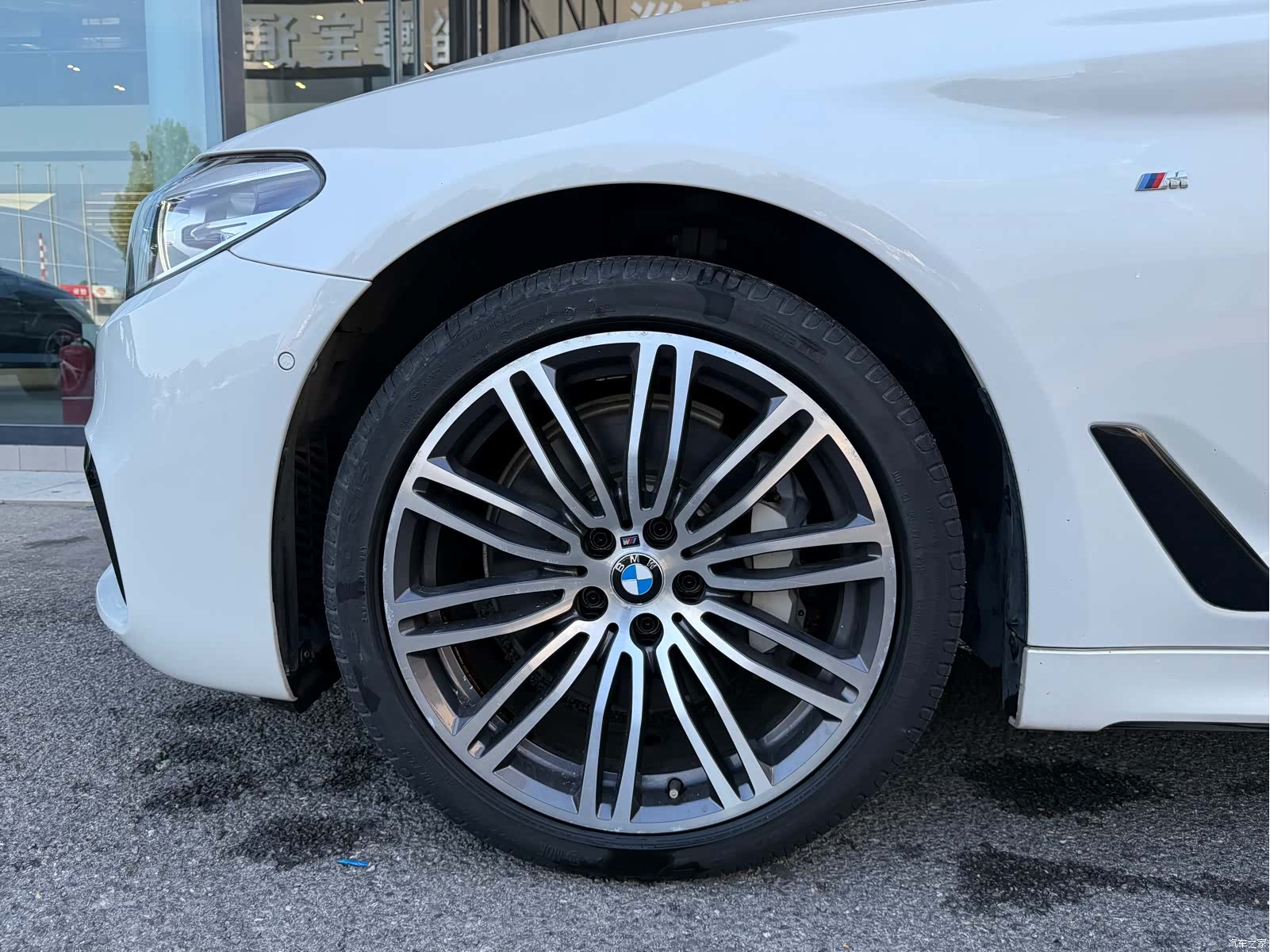 BMW 5 Series, 2019 11
