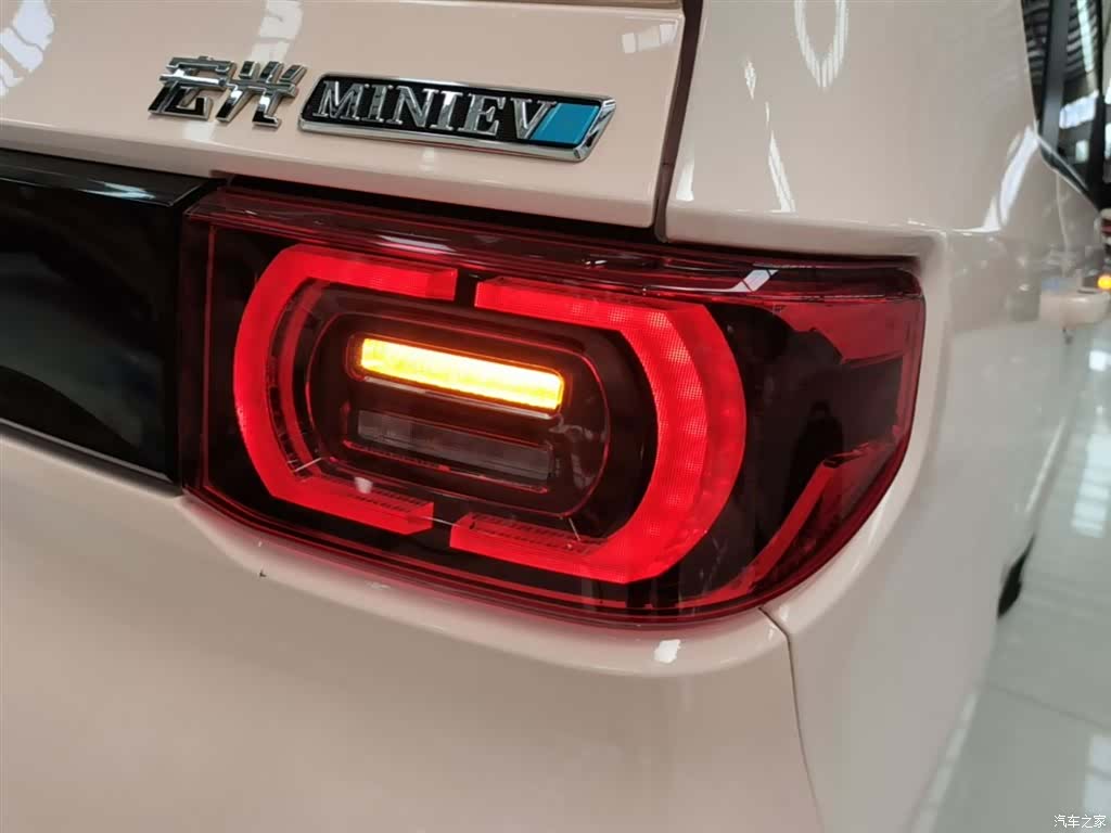 Wuling MINIEV, 2024 8