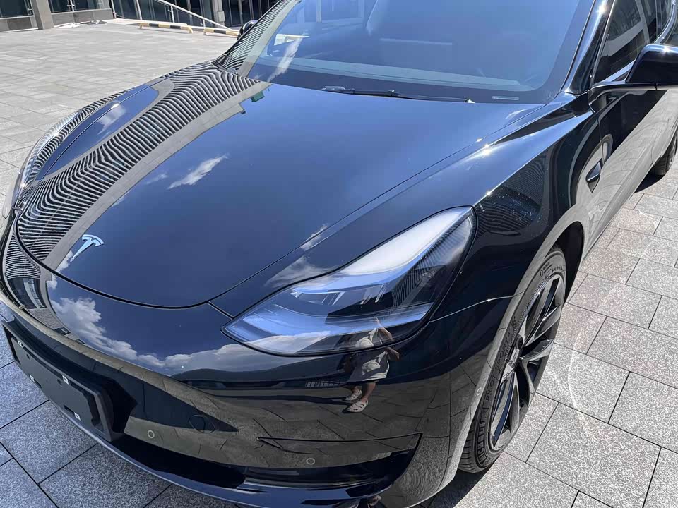 Tesla Model 3 Tesla Model 3