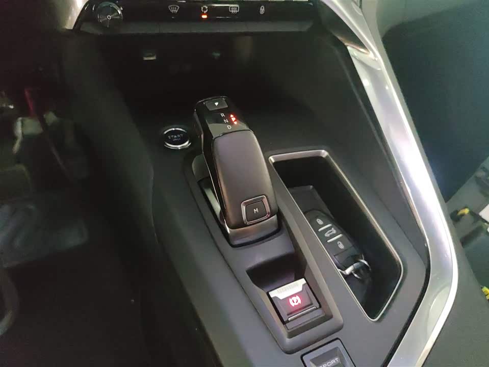 Peugeot 4008
