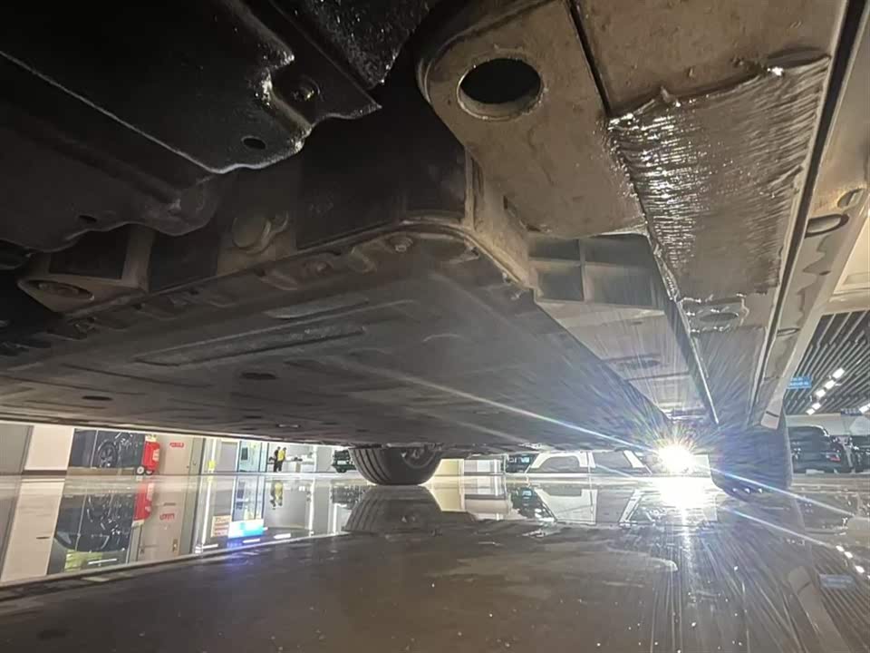 NIO ES6