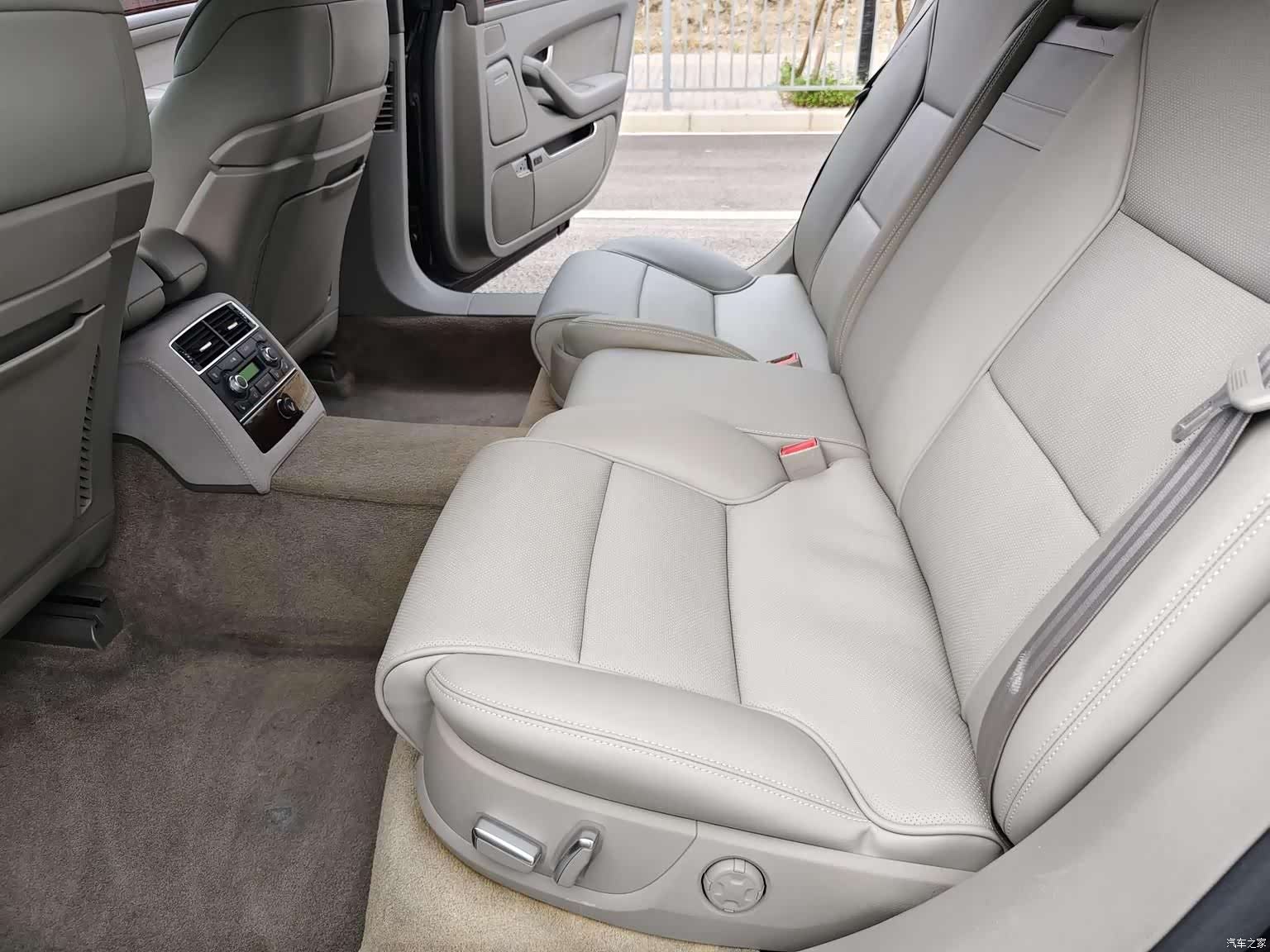 Audi A8L, 2008 9