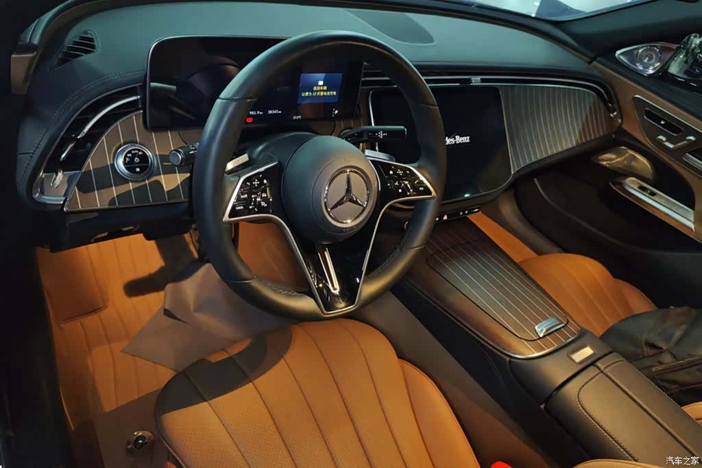 Mercedes-Benz E-Class, 2024 12