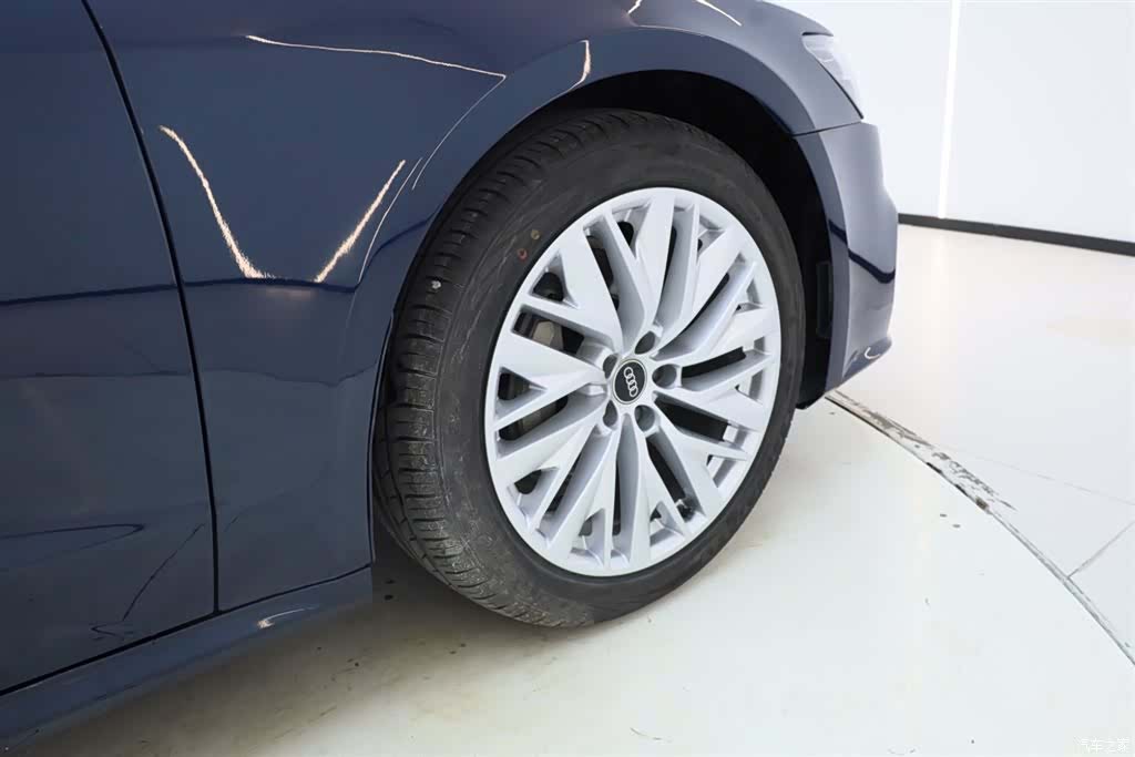 Audi A7L, 2024 11