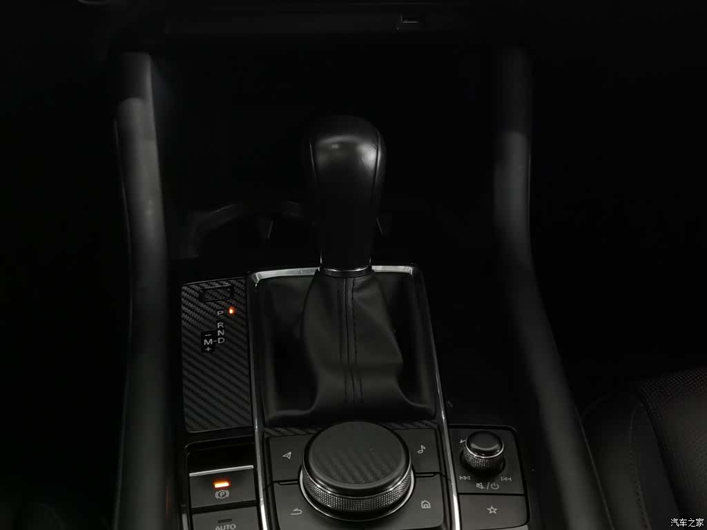 Mazda Mazda3, 2021 13