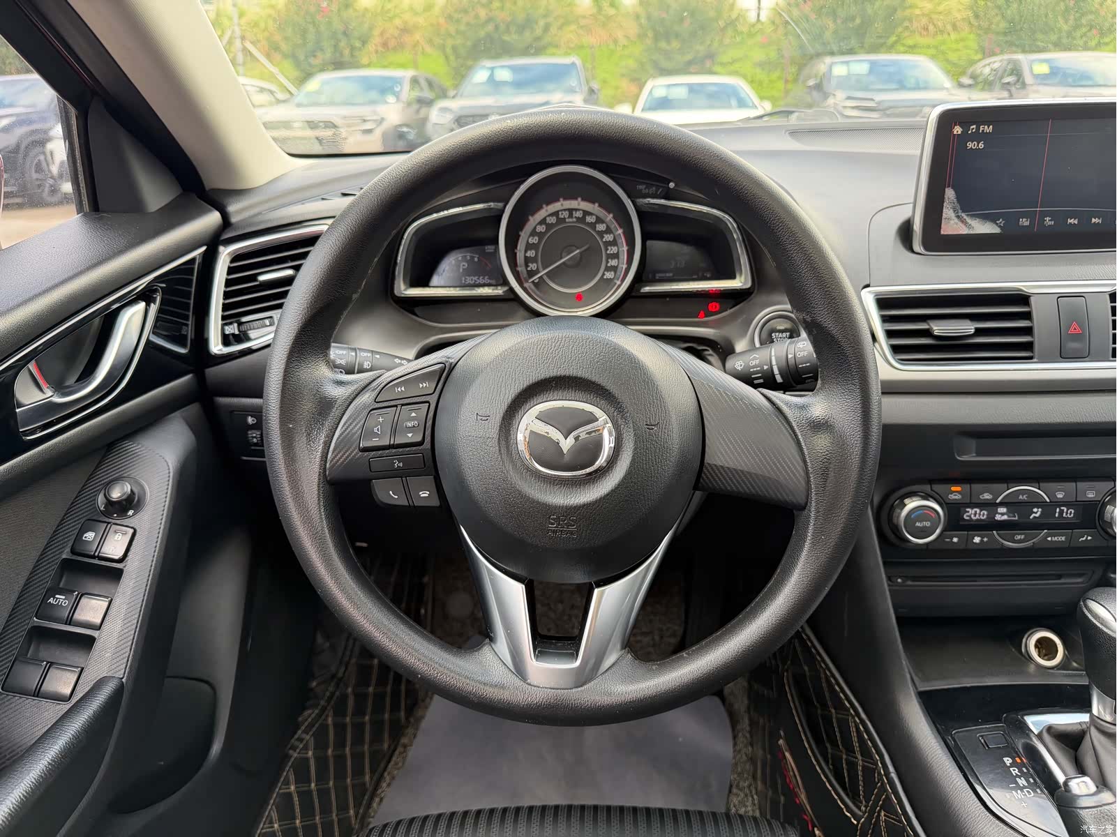 Mazda Mazda3, 2016 9