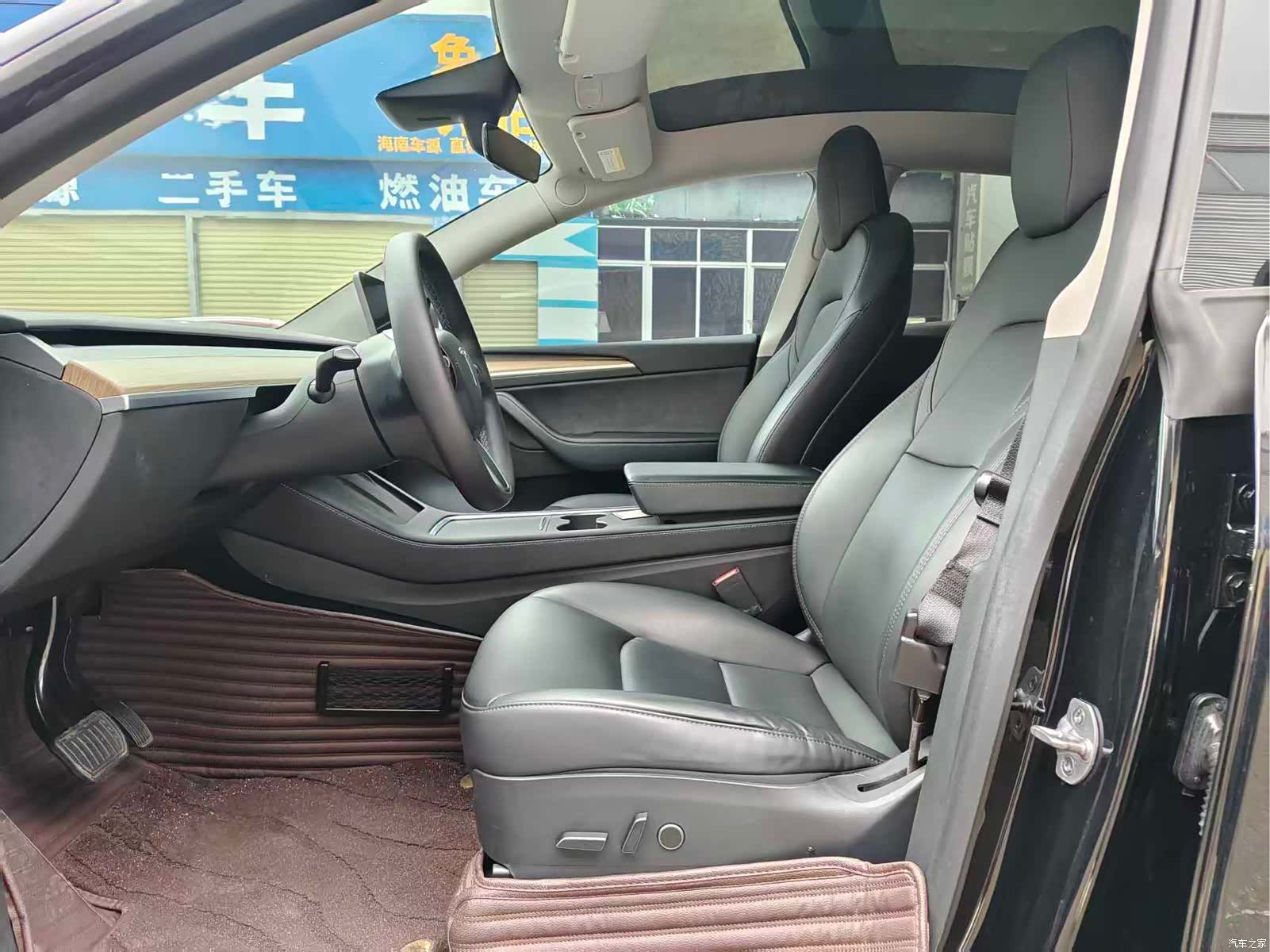 Tesla Model Y, 2022 4