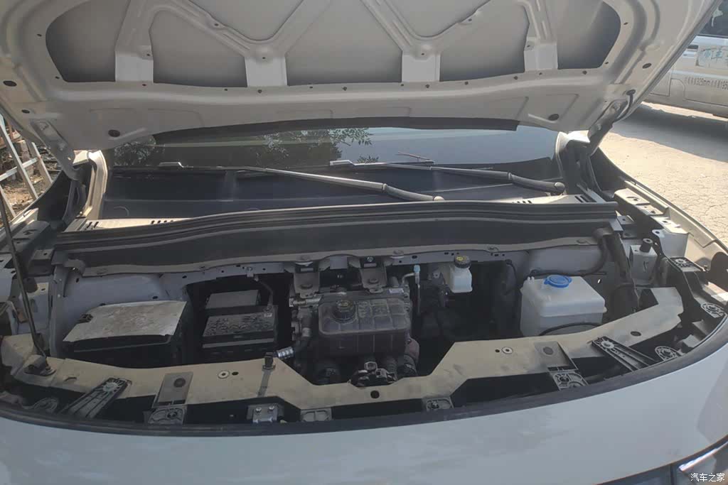 Leapmotor B10, 2025 10