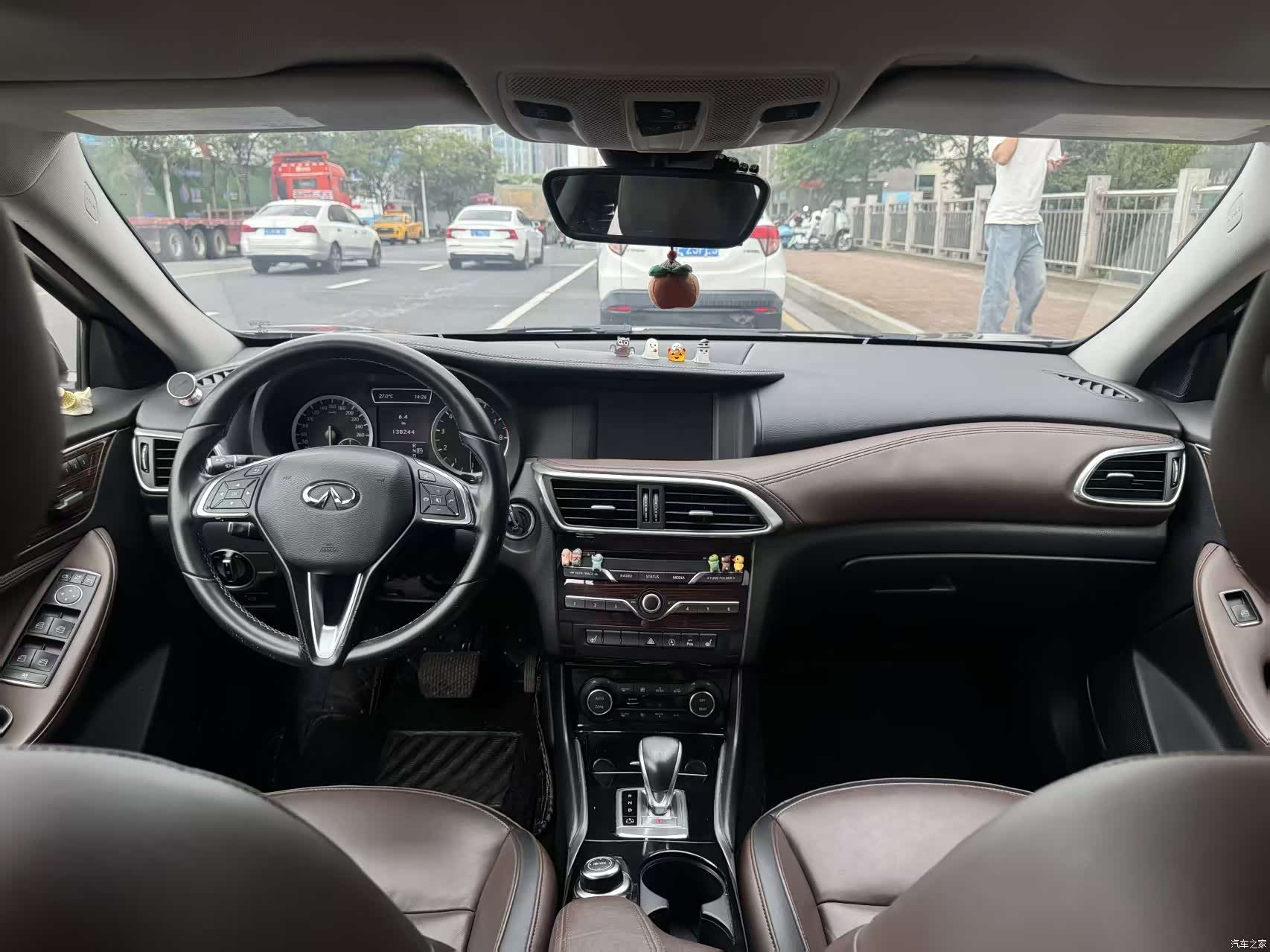 Infiniti QX30, 2017 13