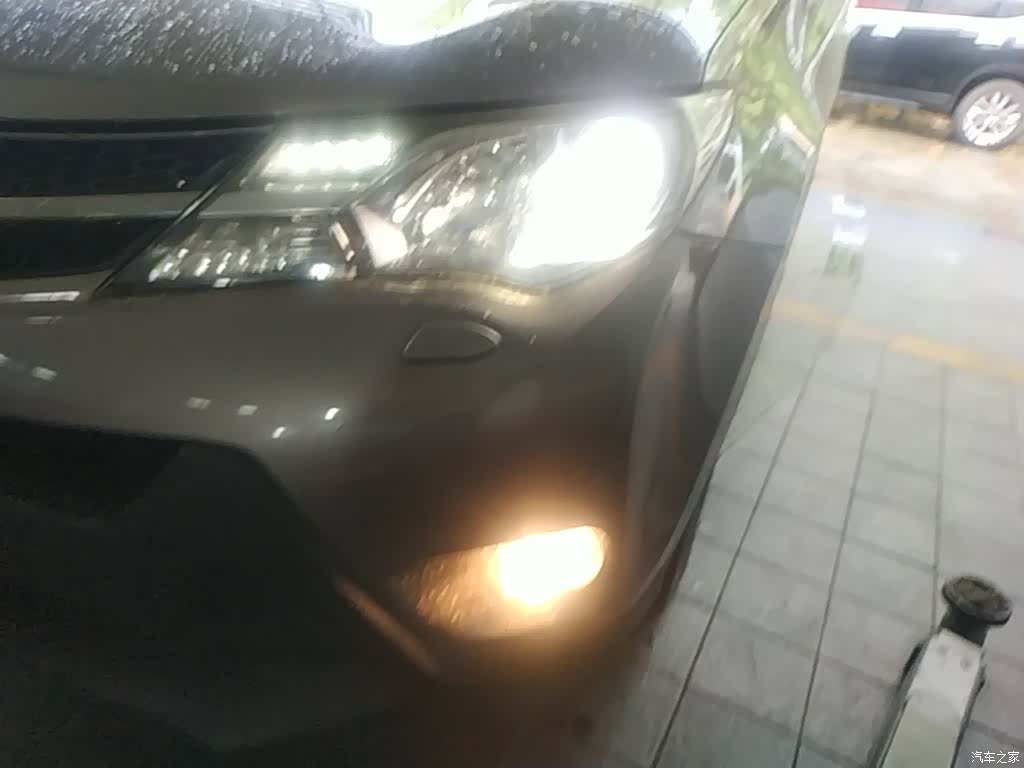 Toyota RAV4, 2014 24