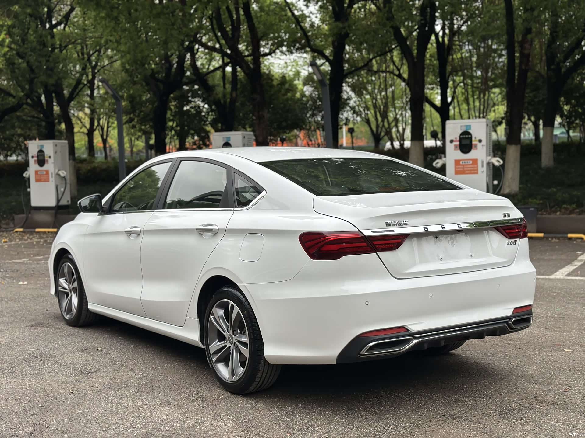 Geely Binray, 2019 4