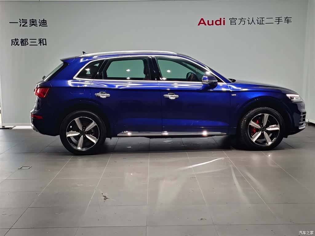 Audi Q5L, 2019 3