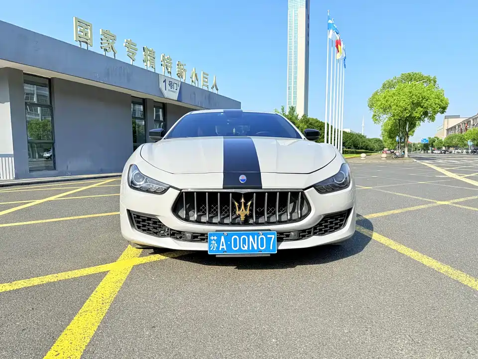 Maserati Ghibli Maserati Ghibli