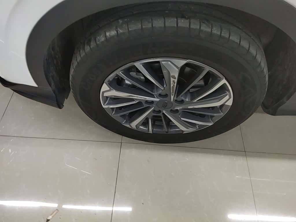 Geely Coolray, 2022 23