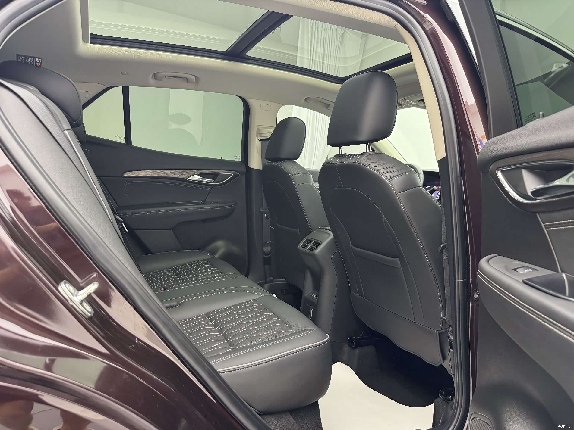 Buick Envision, 2022 21