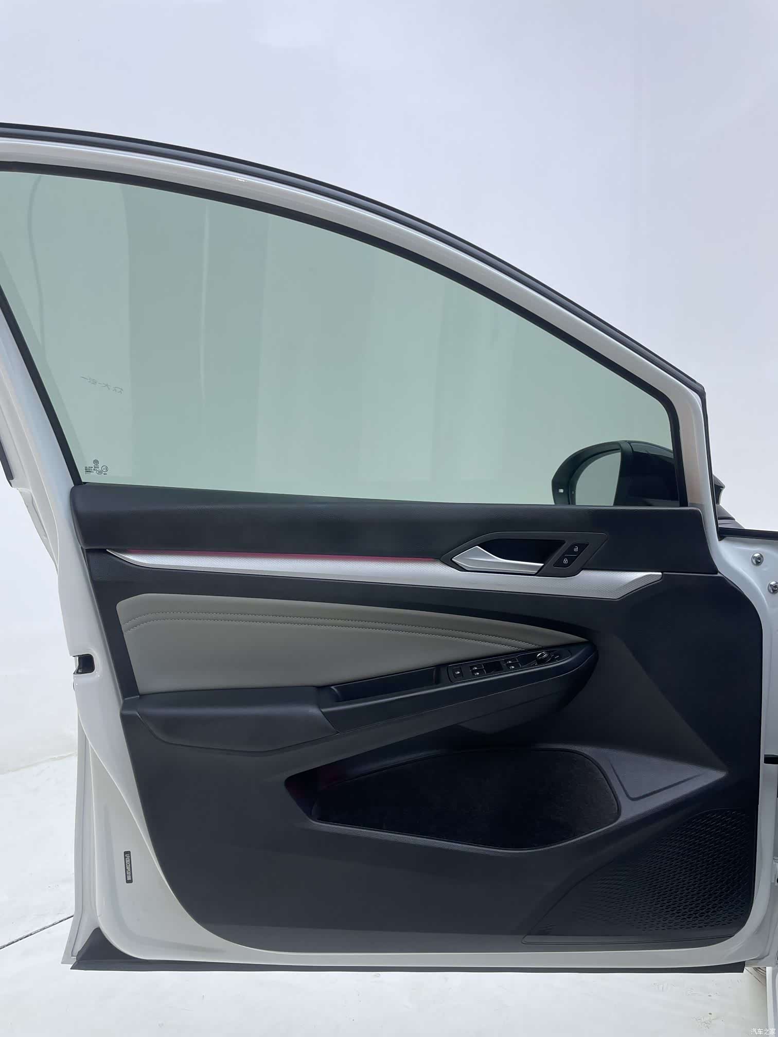 Volkswagen Golf, 2023 14