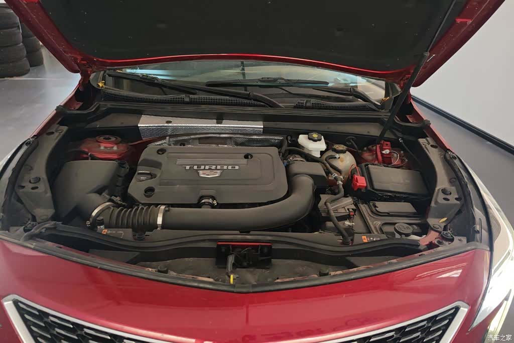 Cadillac XT4, 2022 10