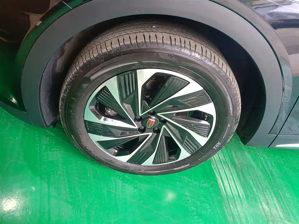Hongqi HS7 PHEV