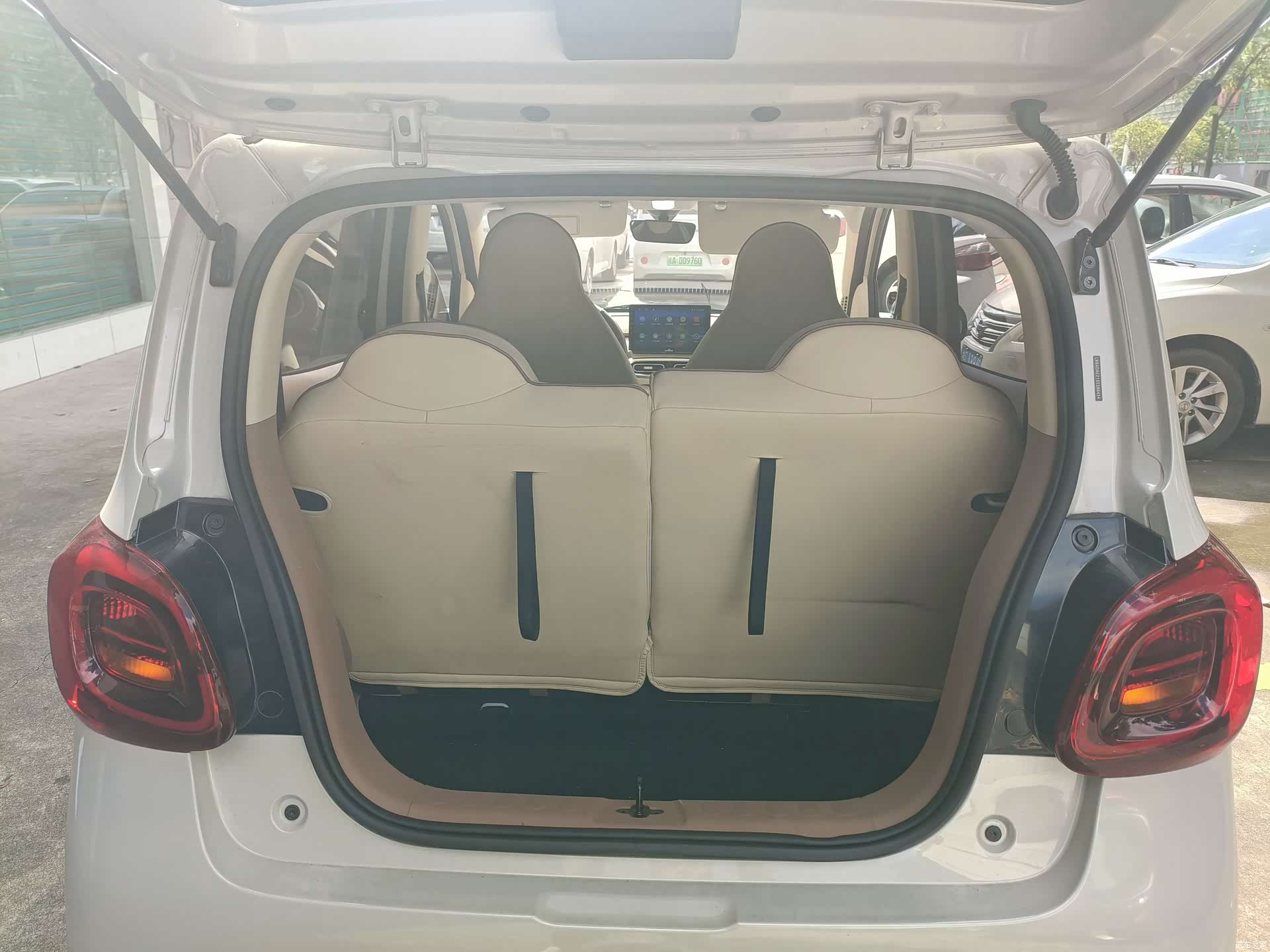 Wuling MINIEV, 2025 10