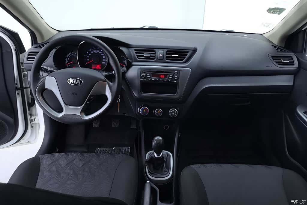 Kia K2, 2015 12