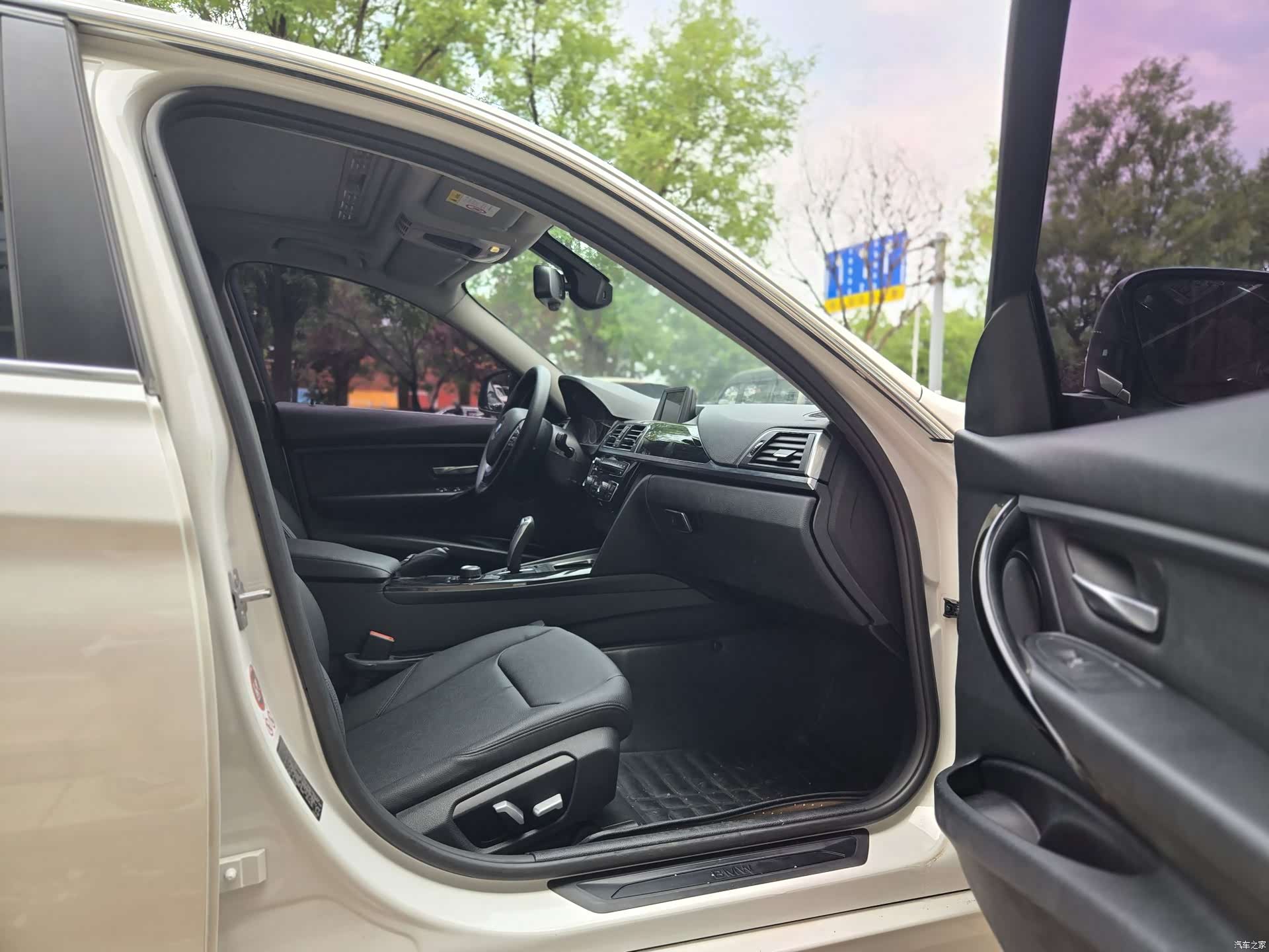 BMW 3 Series, 2017 12