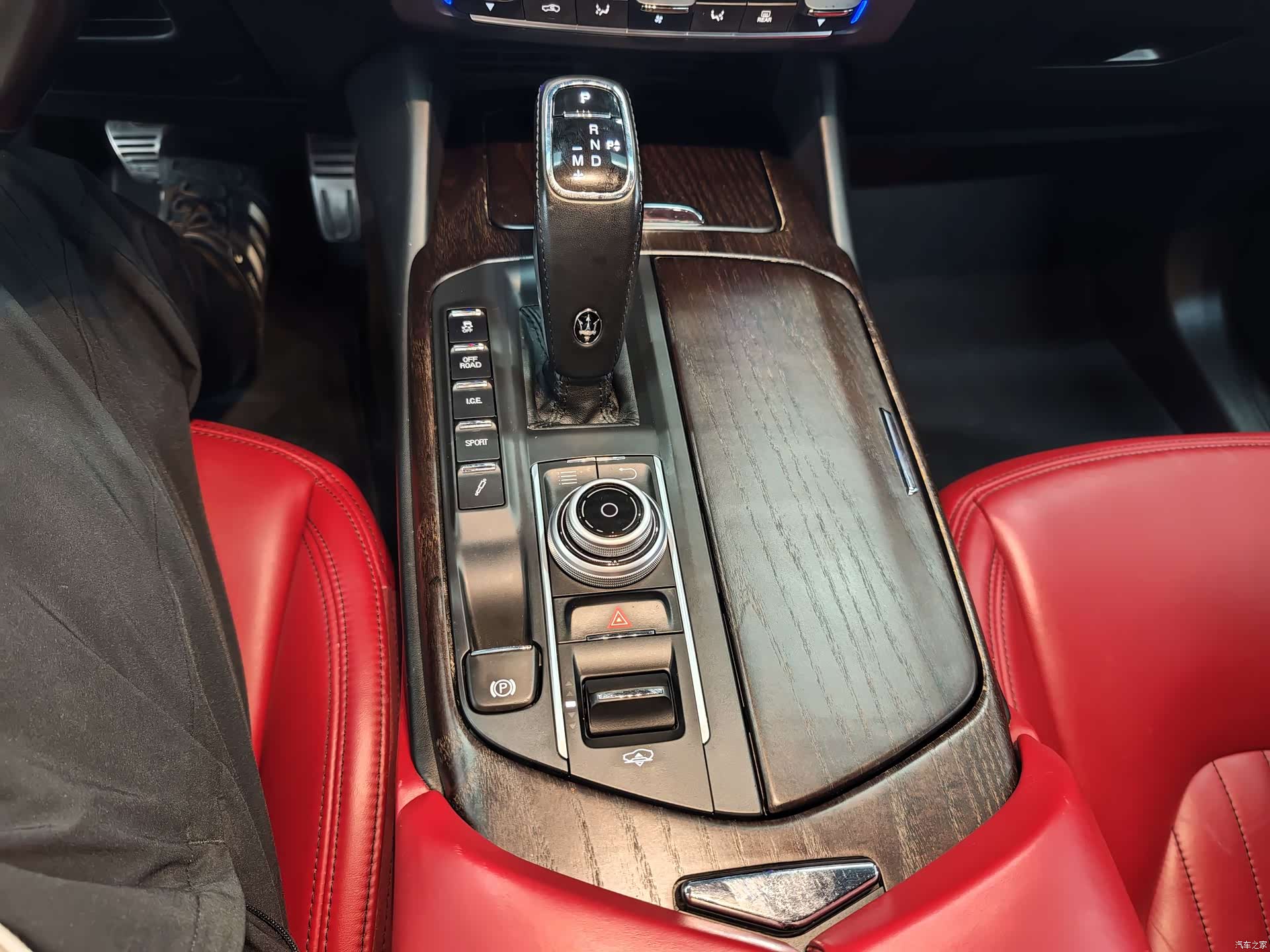 Maserati Levante, 2019 14