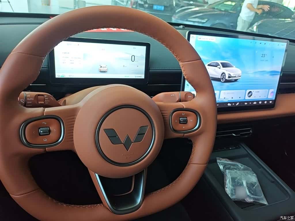 Wuling Starlight, 2025 10