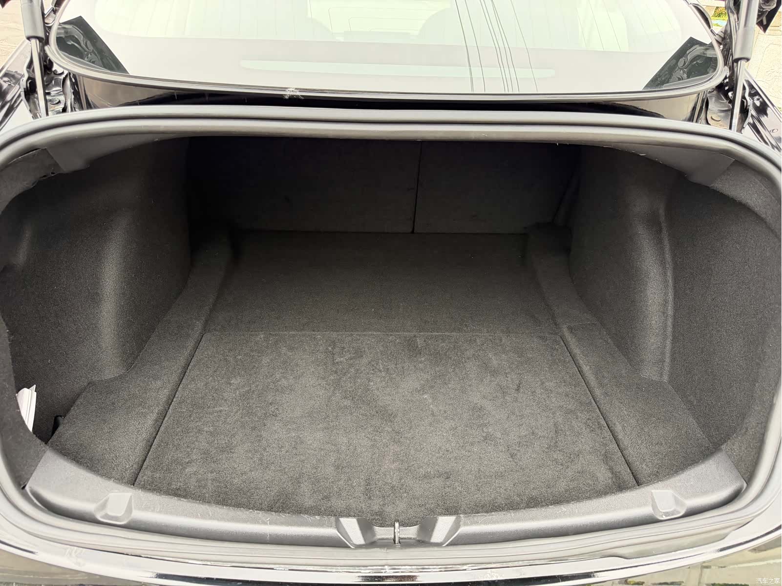 Tesla Model 3, 2020 10