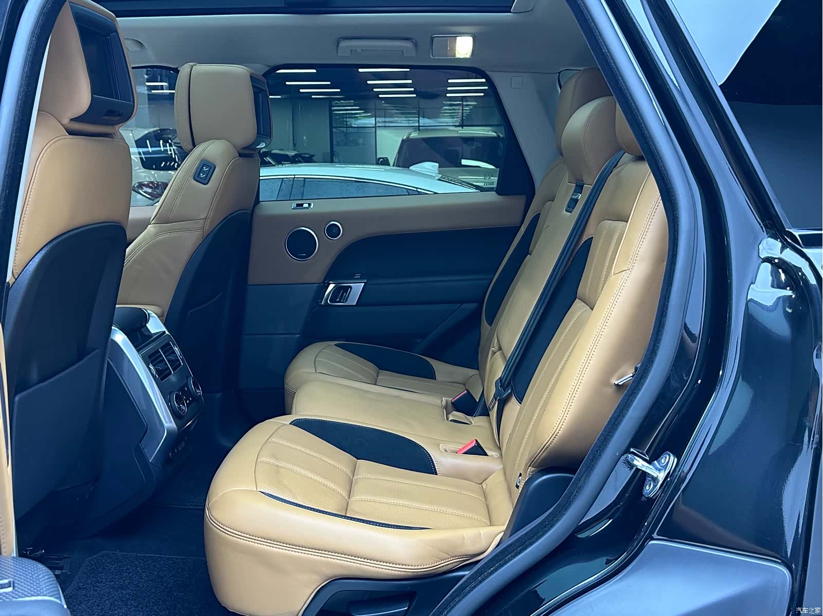 Land Rover Range Rover, 2018 11