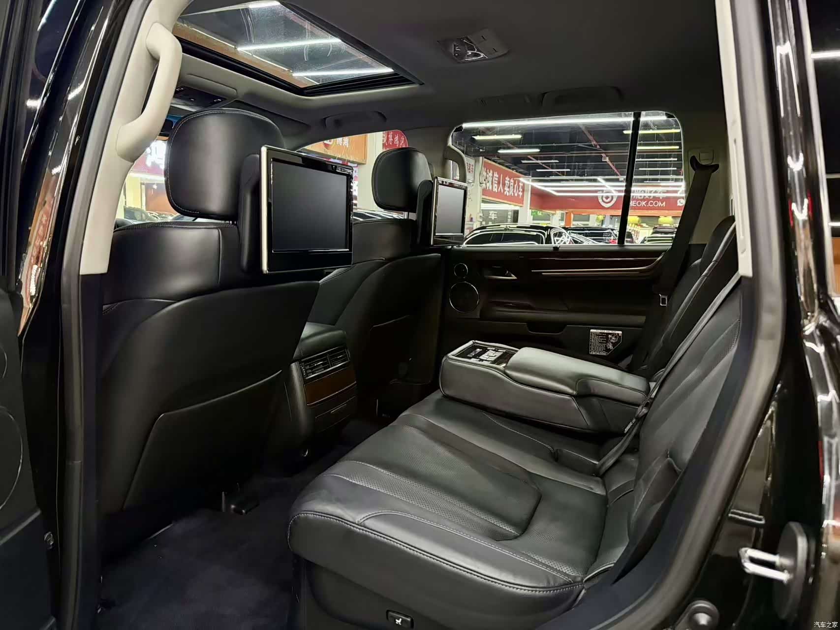 Lexus LX, 2016 9