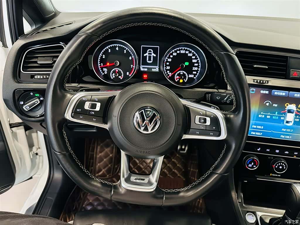 Volkswagen Golf, 2018 13