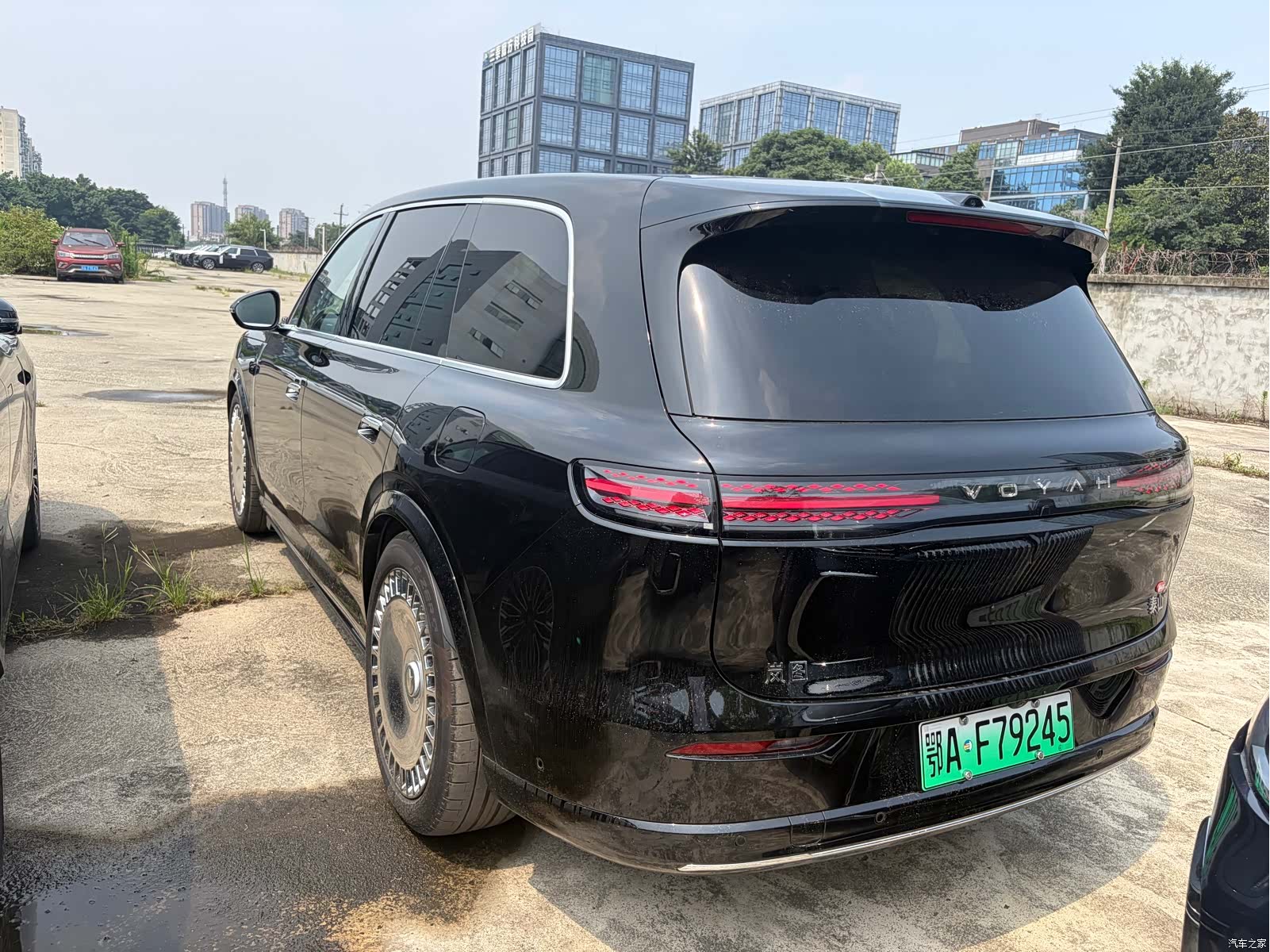 Voyah Taishan, 2025 10