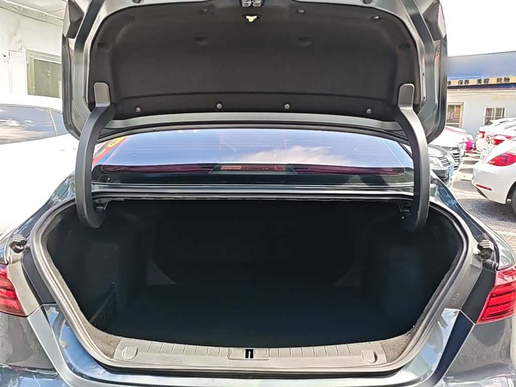 Geely Binray, 2019 19