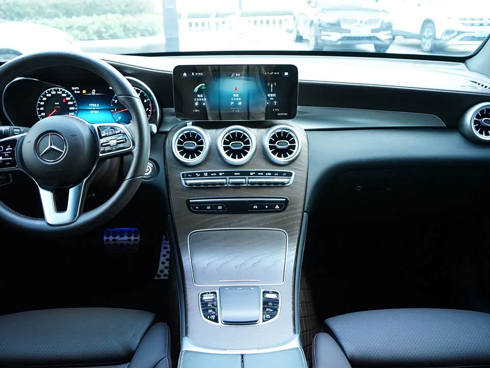Mercedes-Benz GLC Mercedes-Benz GLC