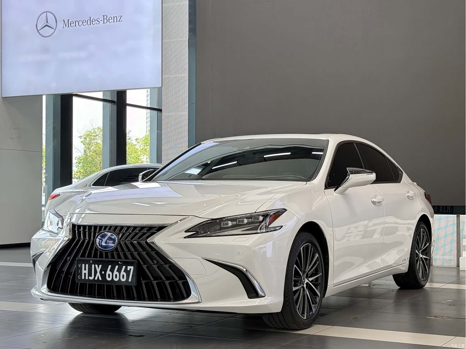 Lexus ES, 2021 1