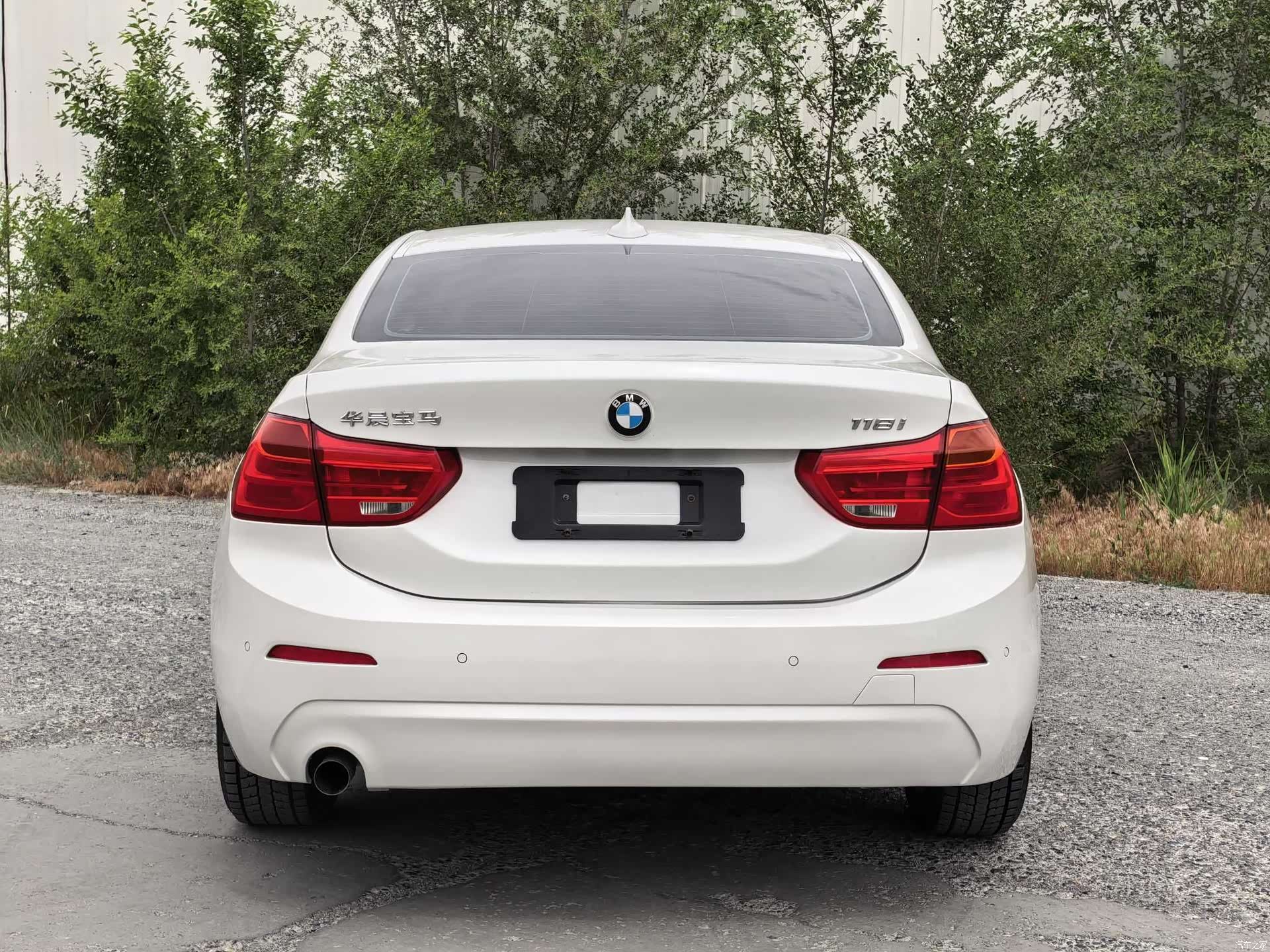 BMW 1 Series, 2017 все фото