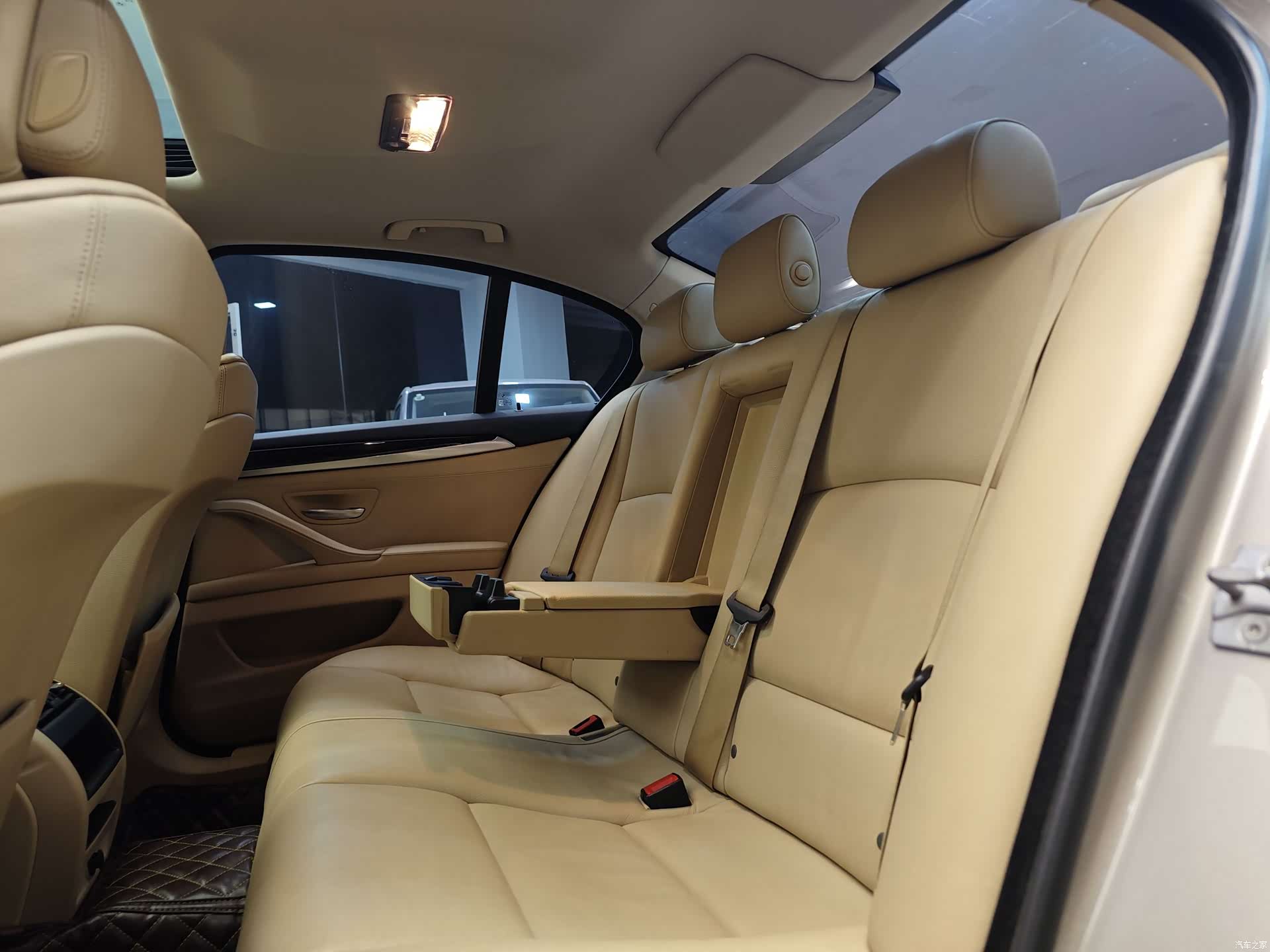 BMW 5 Series, 2013 25