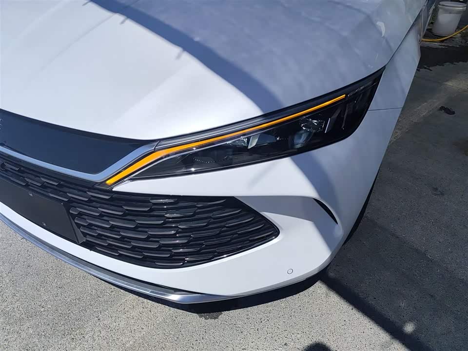 BYD Qin L BYD Qin L