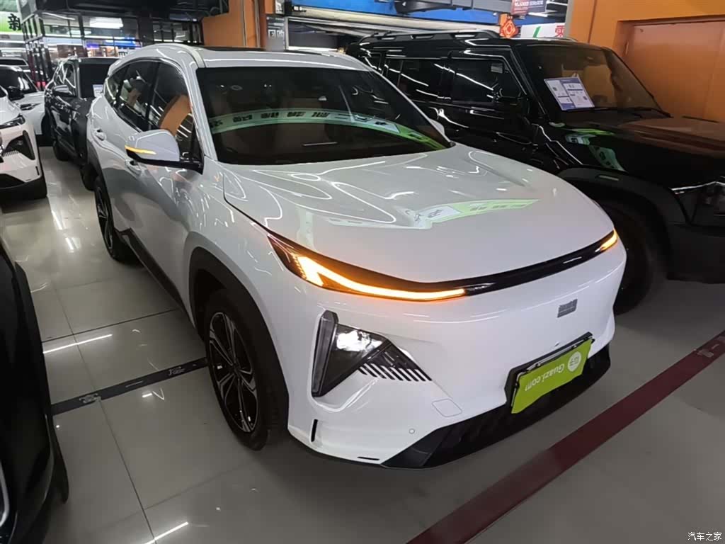 Geely Galaxy L7, 2023 4