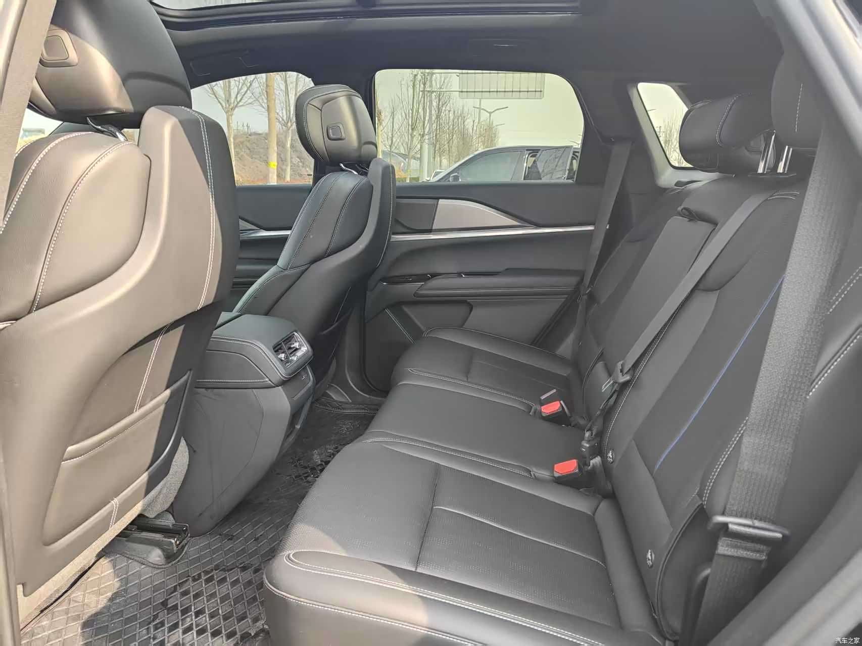 Cadillac XT5, 2025 6