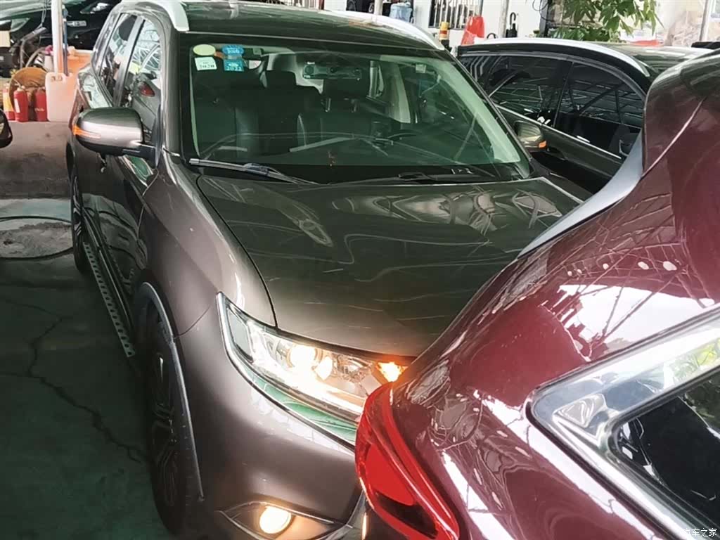 Mitsubishi Outlander, 2018 3