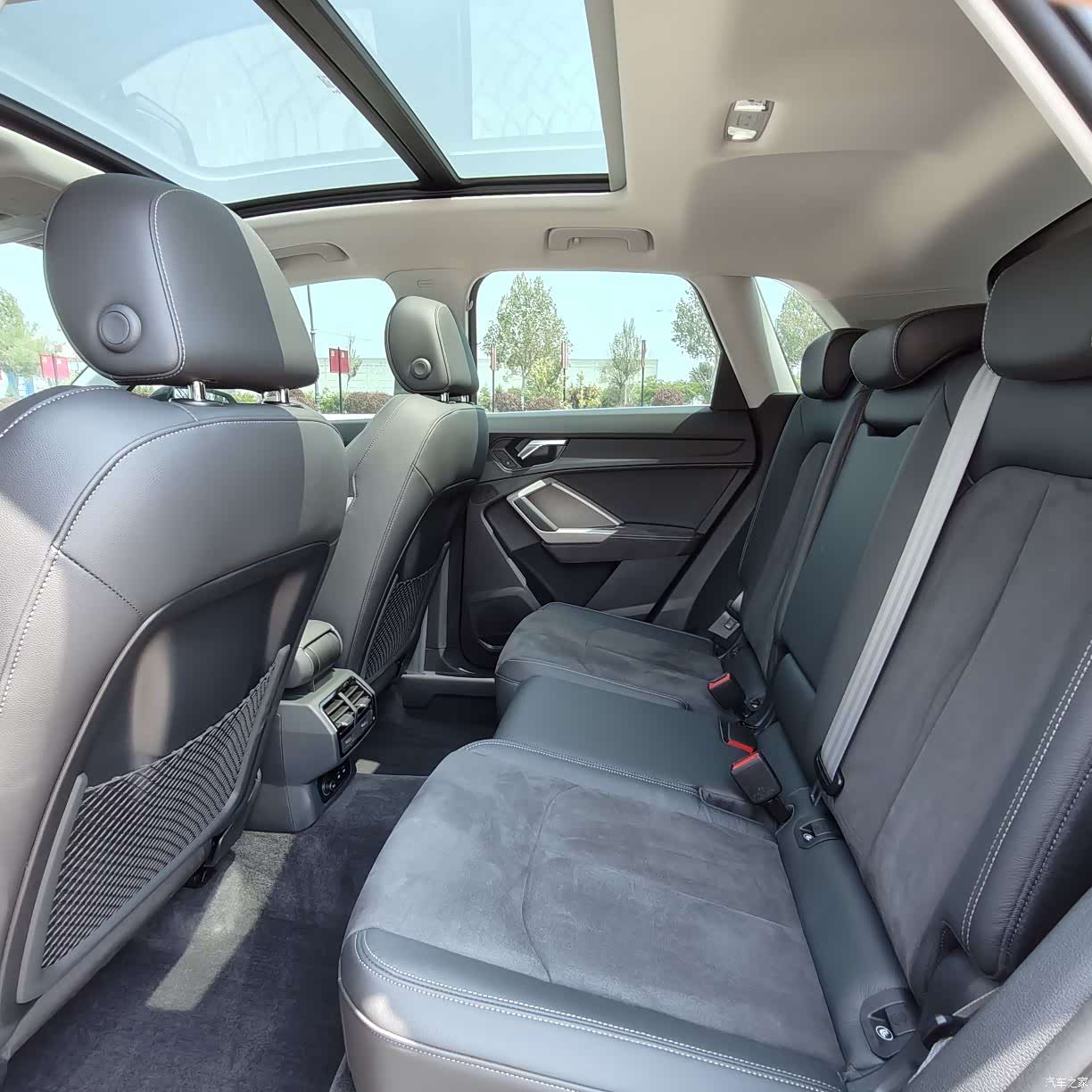 Audi Q3, 2023 8