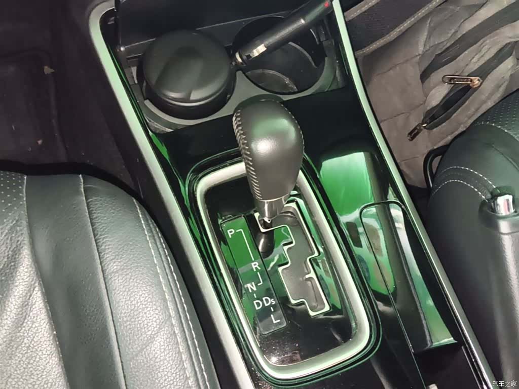 Mitsubishi Outlander, 2018 14